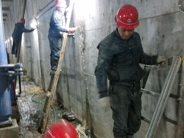 進(jìn)行地下室堵漏施工時(shí)注意哪些問(wèn)題？